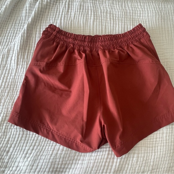 Old Navy Hiking Athletic Skort in Clay - Picture 6 of 6